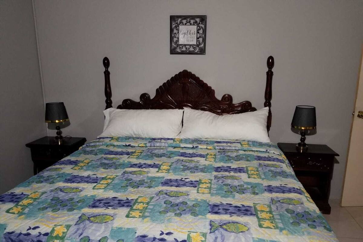 Standard Room | 2 bedrooms, iron/ironing board, free WiFi