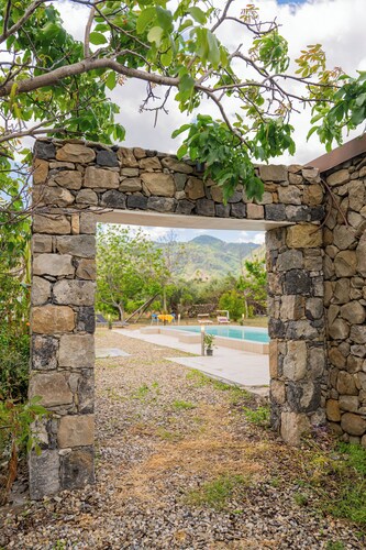 Country house with pool for exclusive use,