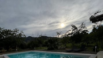 Alberca al aire libre