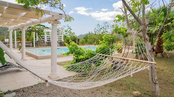 Utomhuspool