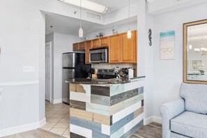 Interior - 5th Floor w/ Relaxing Ocean Views, Pools/ Hot Tub (Myrtle Beach)