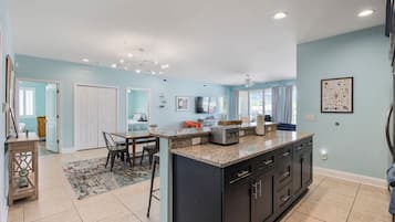 3 bedrooms, iron/ironing board, travel cot, WiFi