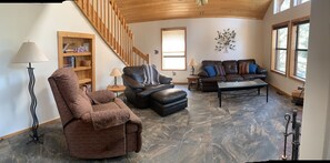 スマートテレビ、暖炉、テレビゲーム、DVD プレーヤー