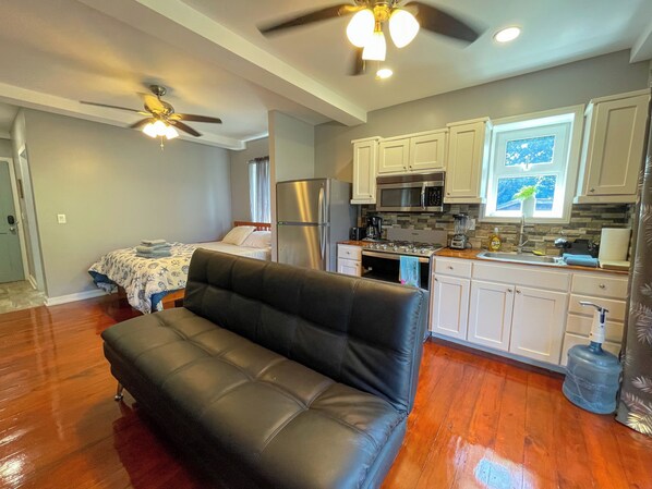 تلفزيون ذكي، كُتُب