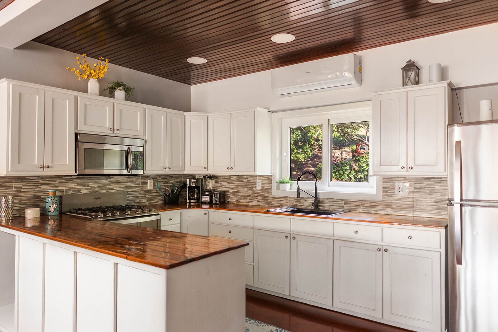 冰箱、微波炉、烤箱、炉灶