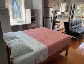 3 habitaciones, caja de seguridad en la habitación y cuna de viaje