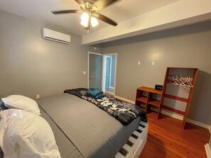 2 多间卧室、熨斗/熨衣板、免费 WiFi、床单