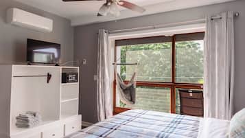 7 bedrooms, iron/ironing board, free WiFi, bed sheets