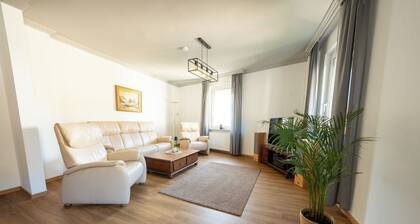 Beautiful vacation apartment directly on the Rhine, fantastic castle view in Bad Salzig