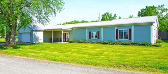 Pet Friendly and Close to Local Favorites