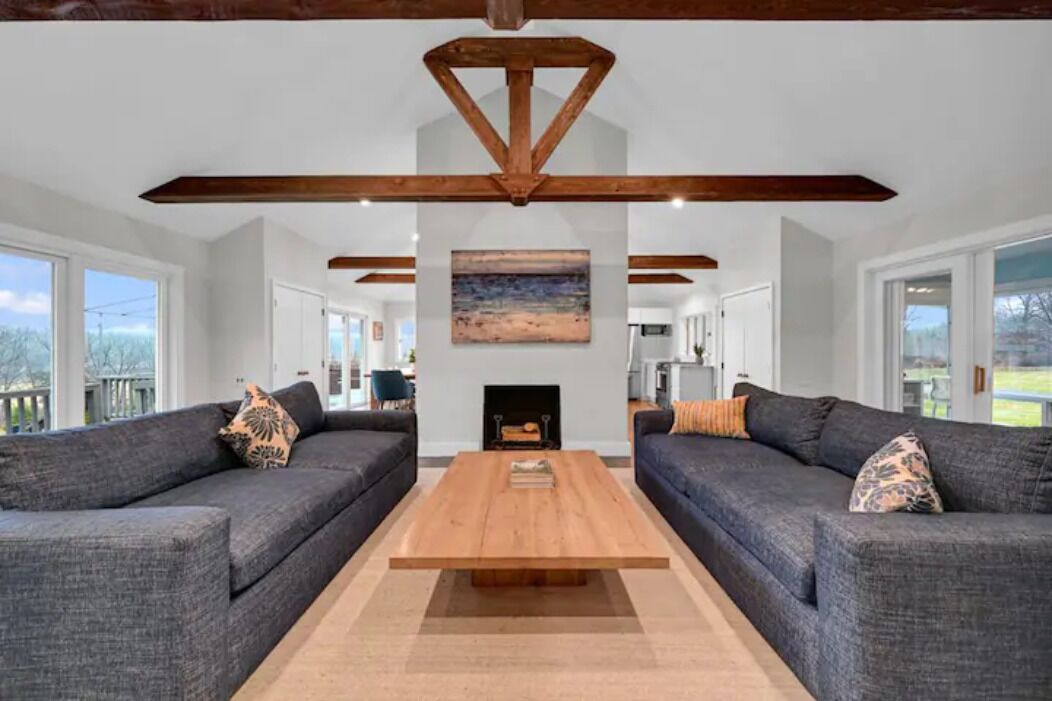 Beautiful Hudson Valley 5 BR Villa