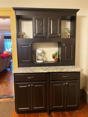 Interior - Stella`s Place in Heart of Historic Roscoe Village (Coshocton)