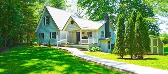 River House - Waterfront 3 bedroom, 2 bath