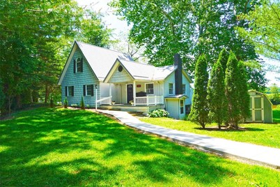 River House - Waterfront 3 bedroom, 2 bath