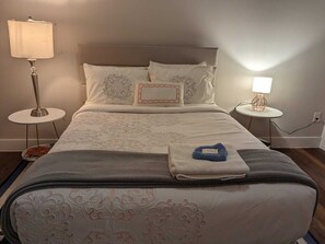 Room - Lovely 3br/3bath apt  luxurious riveroaks & 1min from galleria 3Bedroom (Houston)