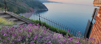 ROSE COURT HOLIDAY APARTMENTS