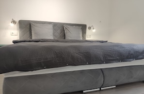 1 camera, ferro/asse da stiro, Wi-Fi gratuito, lenzuola