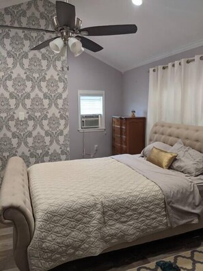 3 chambres, bureau, Wi-Fi, draps fournis