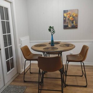 Dining - Cane River View 3BR 1.5 Bath Mid Century Modern Townhome Pet Friendly (Natchitoches)
