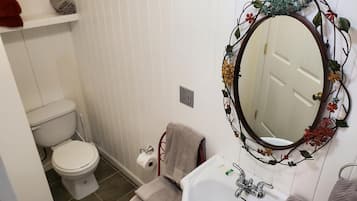 Towels, soap, toilet paper