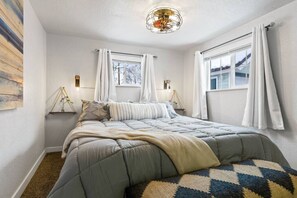 3 Schlafzimmer, Bügeleisen/Bügelbrett, Reisekinderbett, WLAN