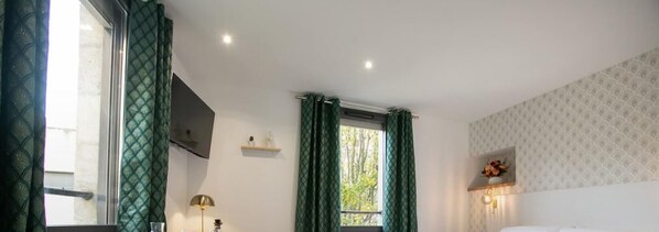 1 soverom, strykejern/-brett, wi-fi (inkludert) og sengetøy