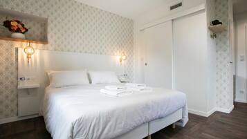 1 dormitorio, tabla de planchar con plancha, wifi gratis y ropa de cama