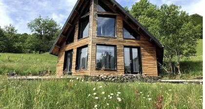 Joli Chalet face au Plomb du Cantal