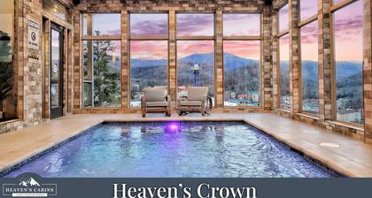 IMACULATE 7500 sqft Modern Downtown Cabin! 9 Master Suites! Indoor Pool! VIEWS