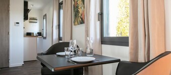 Romantic Escape Guaranteed: Discover Our Chic & Balneo Love Room