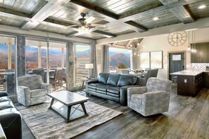 Chimenea y futbolito 