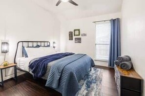 4 bedrooms, iron/ironing board, WiFi, bed sheets