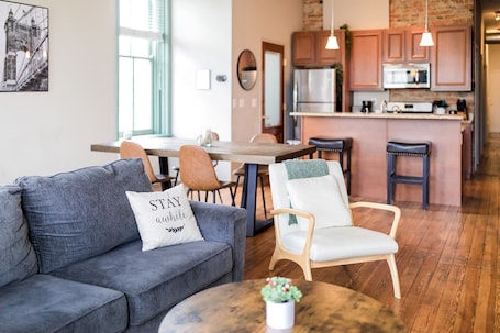 Smart TV. The Reserve - Heart of OTR 2 Bed Suite w/Views.