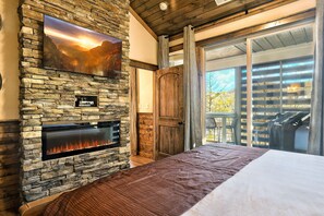 3 bedrooms, iron/ironing board, bed sheets - DOWNTOWN Cabin on Creek! 1/4 mile to Strip, 3 Decks, Fire Pits, Hot Tub, Gaming! (Gatlinburg)