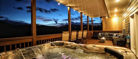 Tina de hidromasaje al aire libre