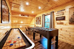 Games room - Secluded 2BR Charming Family Cabin w/ Hot Tub + Game Rm/ Gorgeous Mountain Views (Gatlinburg)