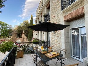 Suite with hot tub and terrace | Terrace/patio