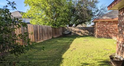 Lovely 2-bedroom apartment with fenced yard.