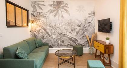 Les Arènes-Apartment-Familie-Nasszelle-Balkon