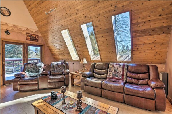 Smart TV, fireplace, video games, video library