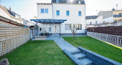 Direkt am Rhein mit traumhaftem Burgenblick in Bad Salzig