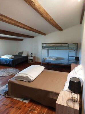 5 間睡房、熨斗/熨衫板、Wi-Fi