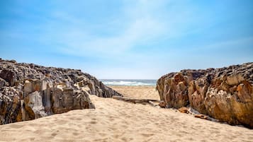 Condo, 2 Queen Beds (Water's Edge #407) | Beach