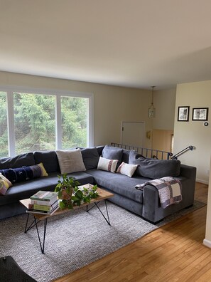 Unclassified image, 5 of 26, button