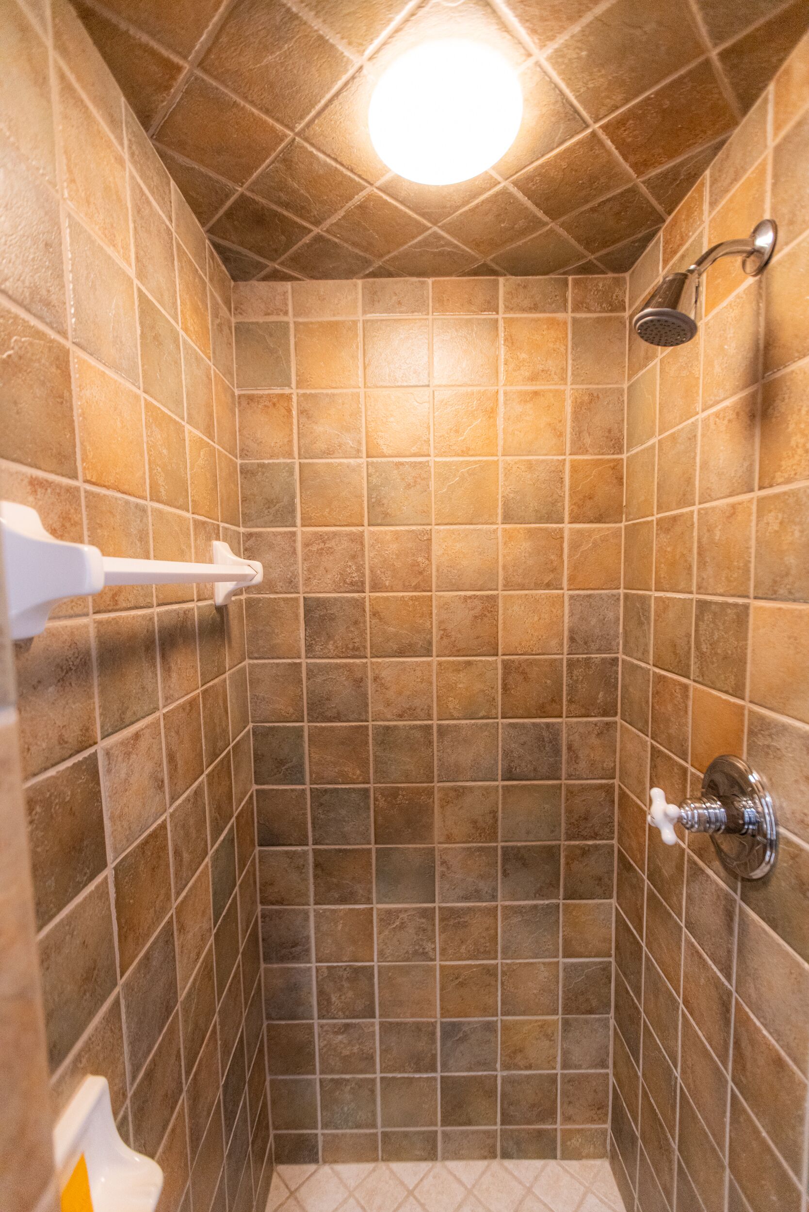 Room, 1 Queen Bed | Bathroom | Deep soaking tub, designer toiletries, hair dryer, bathrobes
