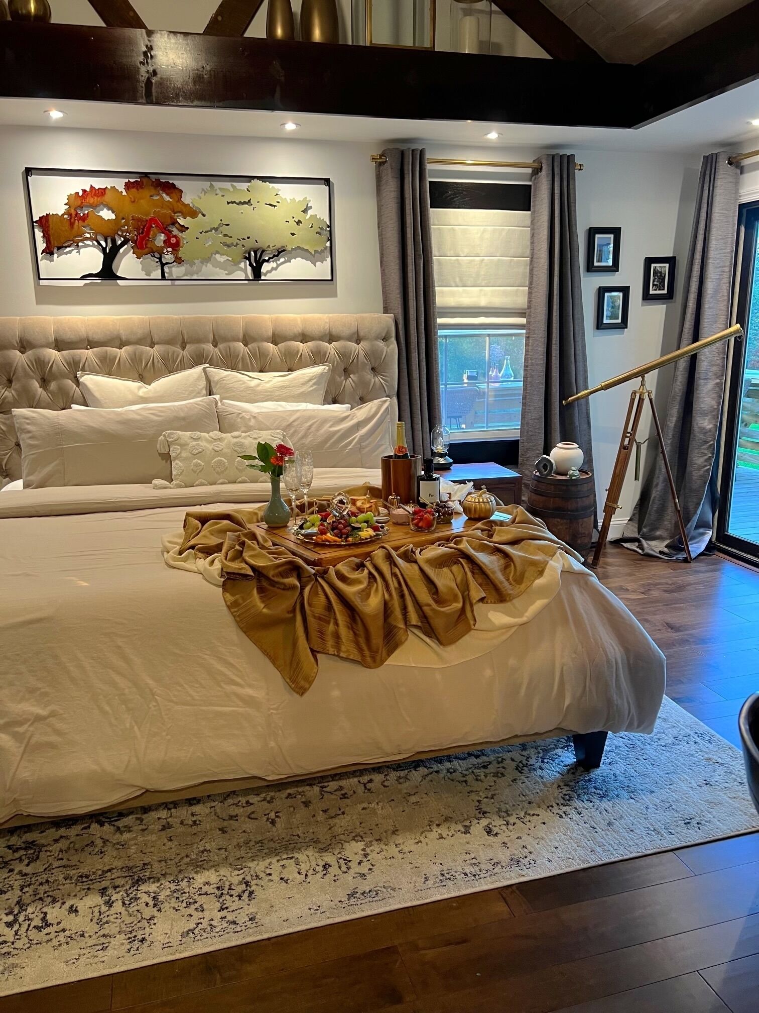 1 bedroom, desk, iron/ironing board, WiFi
