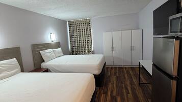 Deluxe Double Room, 2 Double Beds | Room amenity