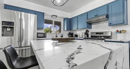 Cambridge Corner - Gateway to Sequoia Ntl Park Corner