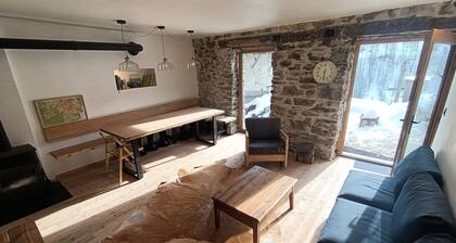 Renovated sheepfold near the slopes ideal for 2 families