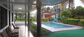 Los Angeles country house: Enjoy hiking, biking, rivers and viewpoint :)